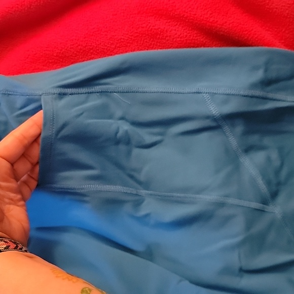 Tek Gear Shapewear, 7" shorts, 2 pockets, teal, 2x, excellent condition! - Picture 3 of 4